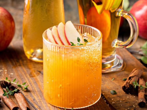 Musselman’s “Best of Fall” Apple Cider Mocktail