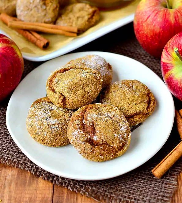 チーク mrs.apple Apple Cider Gingersnap Cookies - Musselman's